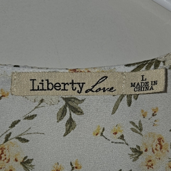 Liberty Love Flowing White and Green Floral Garment - Picture 2 of 7